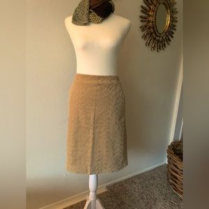 Cynthia Steffe corduroy skirt with silk embroidered design. Size 6.